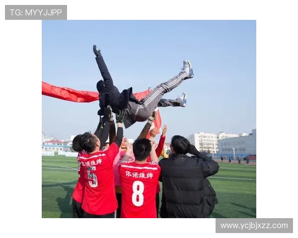 弗拉门戈与瓦斯科达的激烈对决展现足球魅力与激情的巅峰对抗 弗拉门戈与瓦斯科达的激烈对决展现足球魅力与激情的巅峰对抗