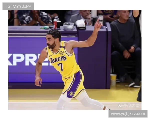 湖人勇士季前赛对决精彩回顾与赛后分析10月13日全场亮点一览 湖人勇士季前赛对决精彩回顾与赛后分析10月13日全场亮点一览