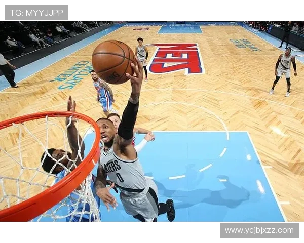 篮网与开拓者激战正酣比分悬念迭起引发球迷热议 篮网与开拓者激战正酣比分悬念迭起引发球迷热议